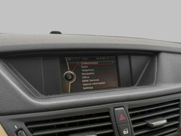 bmw-x1-diesel-2012-big-29