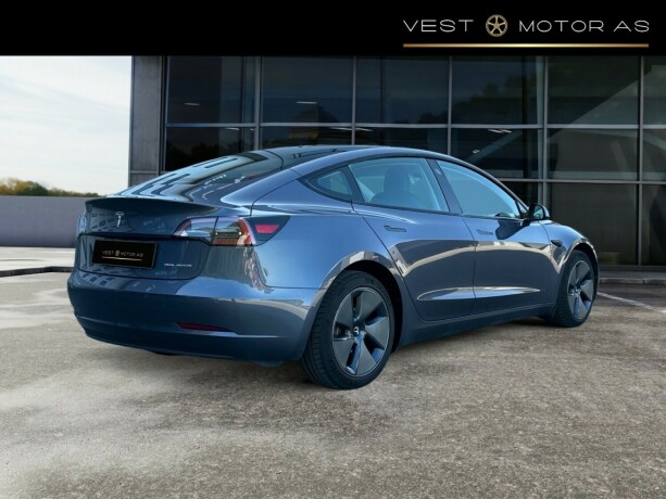 tesla-model-3-elektrisitet-2022-big-7