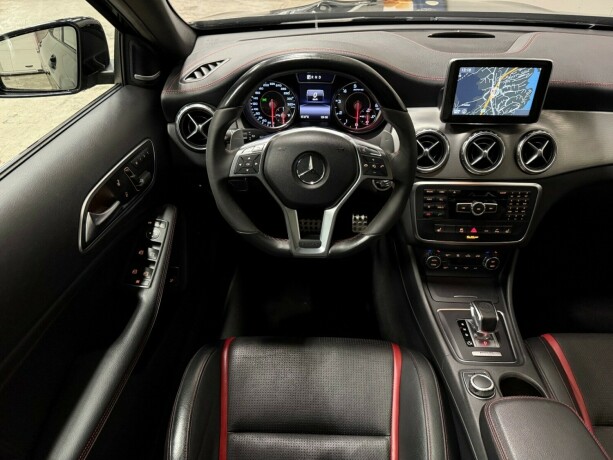 mercedes-benz-gla-bensin-2015-big-13