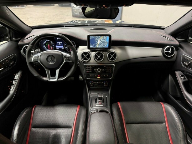 mercedes-benz-gla-bensin-2015-big-12