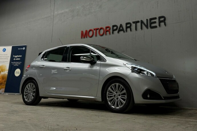 peugeot-208-bensin-2016-big-9