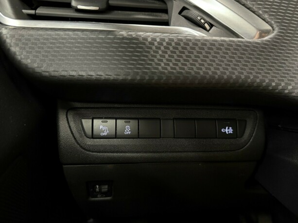 peugeot-208-bensin-2016-big-23