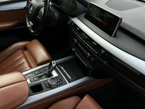 bmw-x5-elektrisitetbensin-2017-big-16
