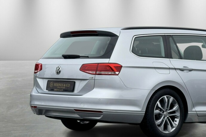 volkswagen-passat-bensin-2017-big-6
