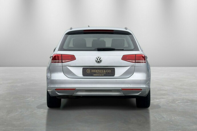 volkswagen-passat-bensin-2017-big-7
