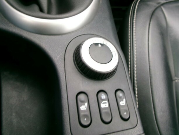 nissan-qashqai-2-bensin-2014-big-11