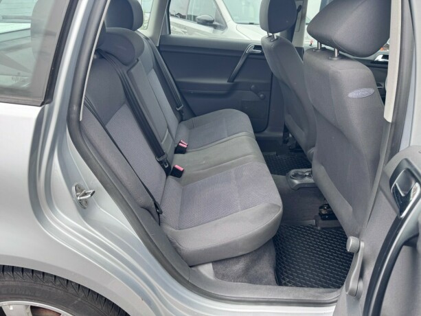 volkswagen-polo-bensin-2003-big-12