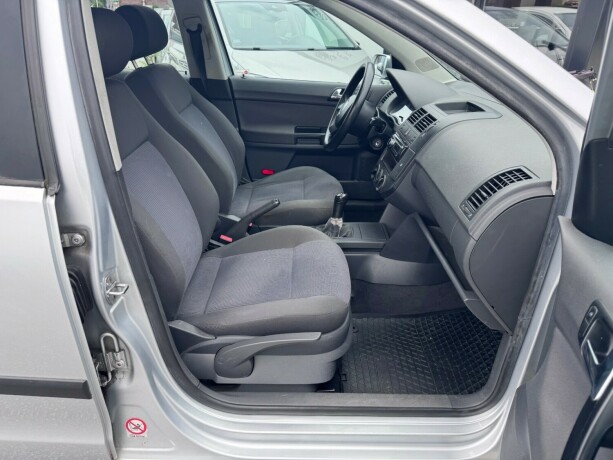 volkswagen-polo-bensin-2003-big-10