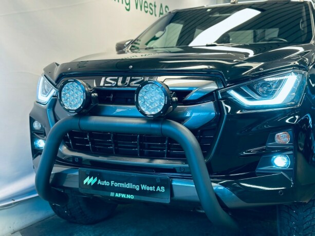 isuzu-d-max-diesel-2021-big-3