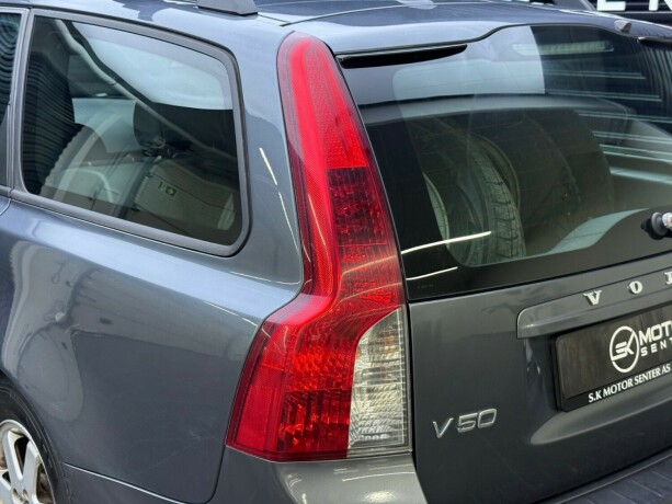 volvo-v50-diesel-2010-big-6