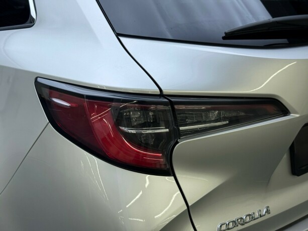 toyota-corolla-elektrisitetbensin-2023-big-6