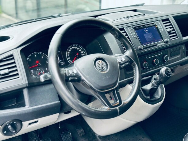 volkswagen-transporter-diesel-2019-big-10