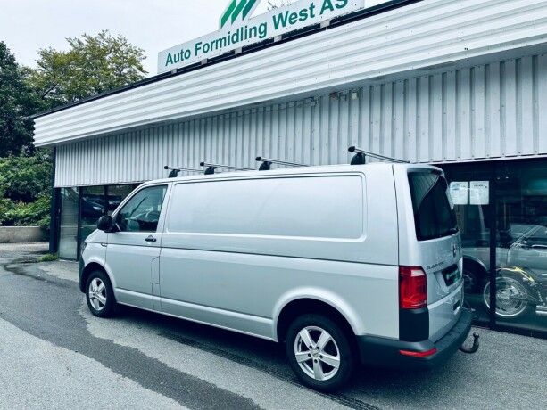 volkswagen-transporter-diesel-2019-big-4