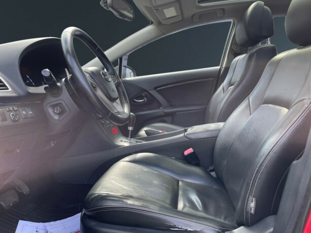 toyota-avensis-diesel-2009-big-9