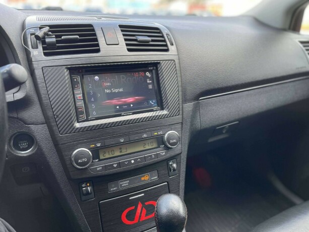 toyota-avensis-diesel-2009-big-22