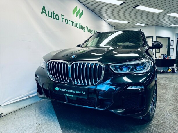 bmw-x5-elektrisitetbensin-2020-big-2