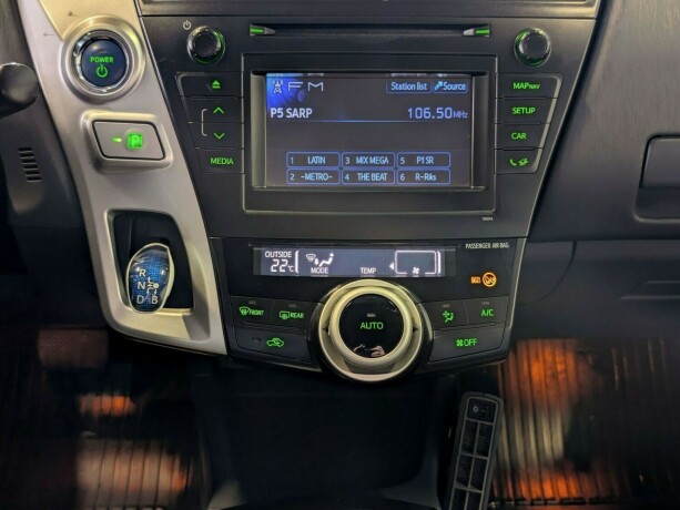 toyota-prius-elektrisitetbensin-2014-big-17