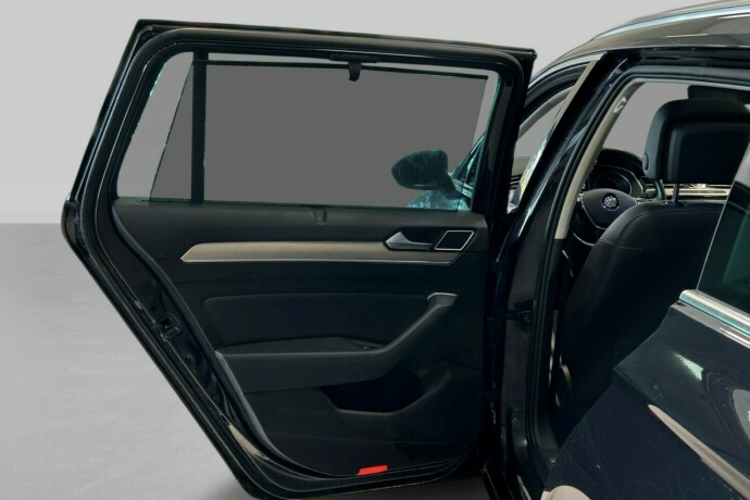 volkswagen-passat-diesel-2016-big-10