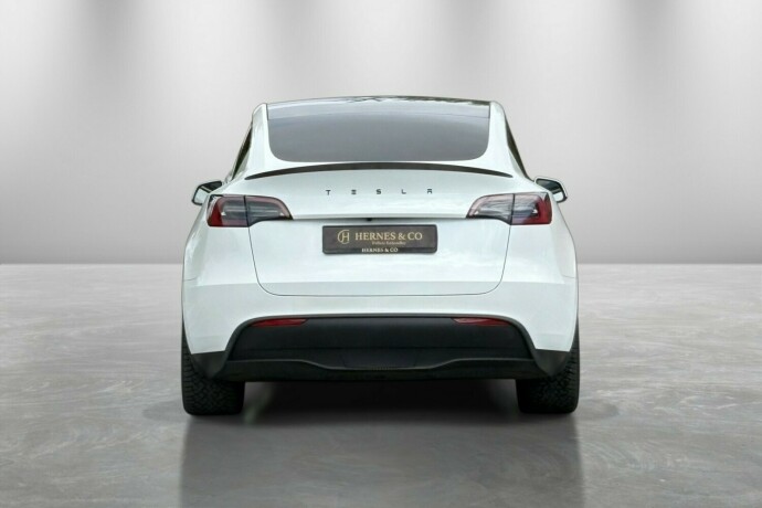 tesla-model-y-elektrisitet-2023-big-8