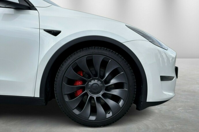 tesla-model-y-elektrisitet-2023-big-6