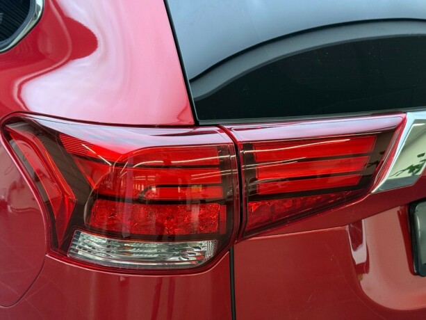 mitsubishi-outlander-elektrisitetbensin-2019-big-7