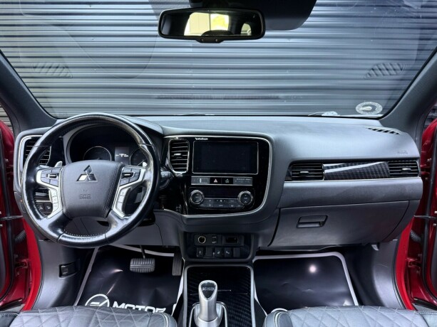 mitsubishi-outlander-elektrisitetbensin-2019-big-10