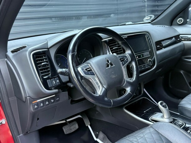 mitsubishi-outlander-elektrisitetbensin-2019-big-11