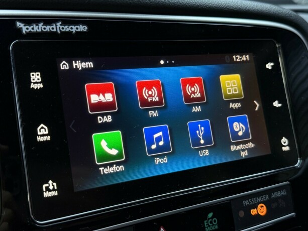 mitsubishi-outlander-elektrisitetbensin-2019-big-19