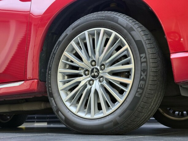 mitsubishi-outlander-elektrisitetbensin-2019-big-8