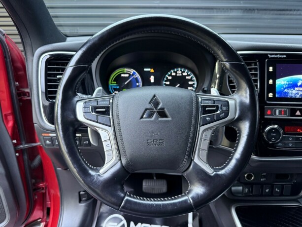 mitsubishi-outlander-elektrisitetbensin-2019-big-14