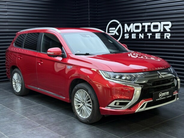 mitsubishi-outlander-elektrisitetbensin-2019-big-1