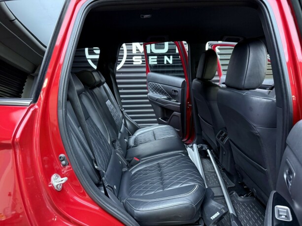mitsubishi-outlander-elektrisitetbensin-2019-big-35