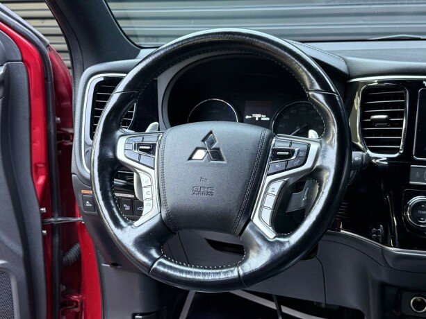 mitsubishi-outlander-elektrisitetbensin-2019-big-13