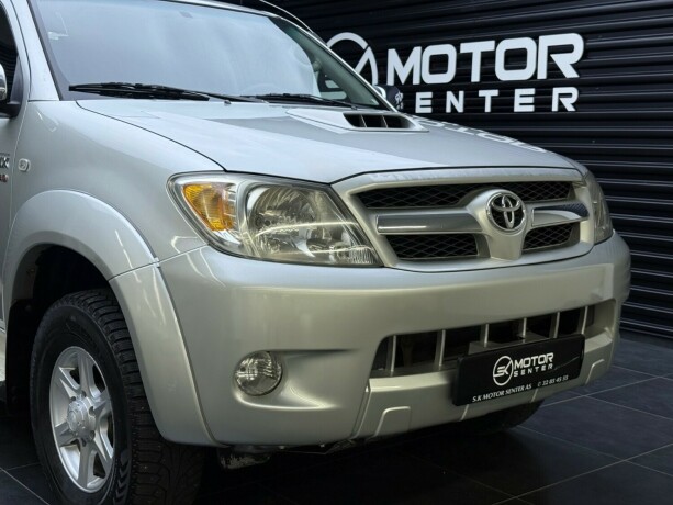 toyota-hilux-diesel-2008-big-2