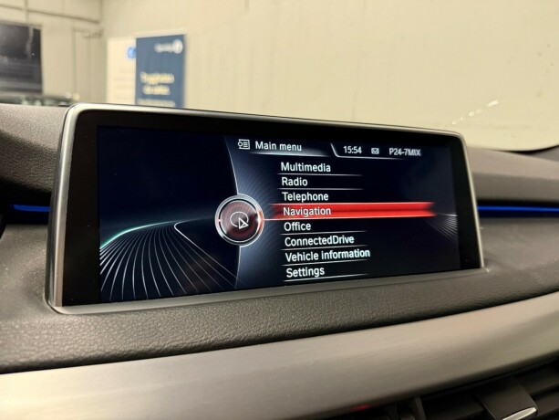 bmw-x5-elektrisitetbensin-2016-big-18