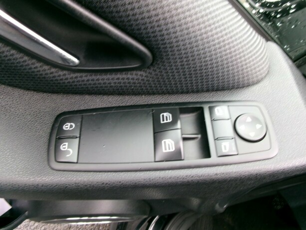 mercedes-benz-a-klasse-bensin-2009-big-9