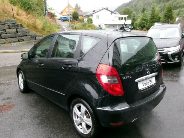 mercedes-benz-a-klasse-bensin-2009-big-3