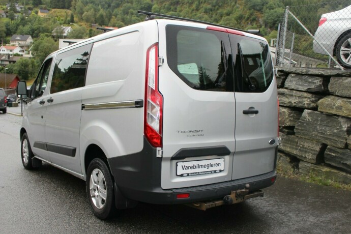 ford-transit-custom-diesel-2018-big-2