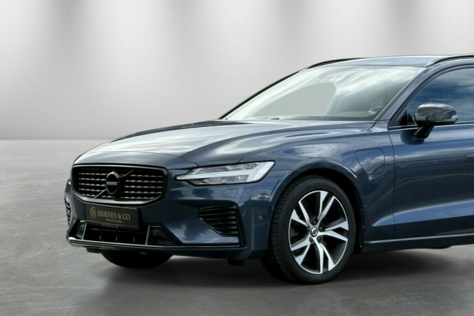 volvo-v60-elektrisitetbensin-2020-big-4