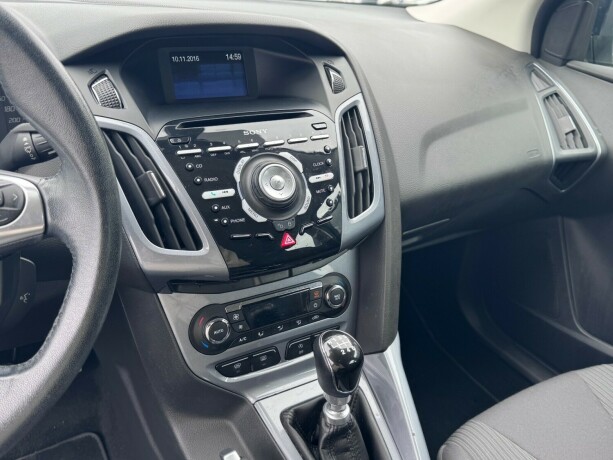 ford-focus-diesel-2011-big-13