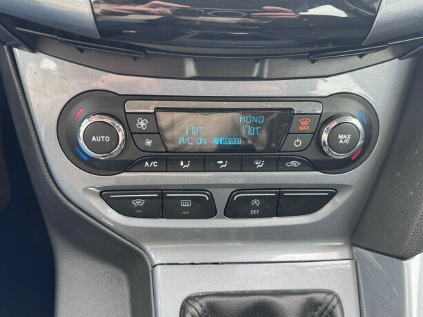 ford-focus-diesel-2011-big-15