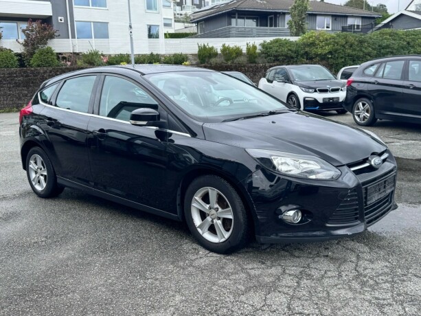 ford-focus-diesel-2011-big-5