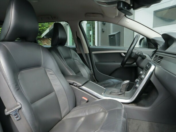volvo-v70-diesel-2013-big-7