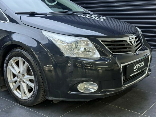 toyota-avensis-diesel-2011-big-3