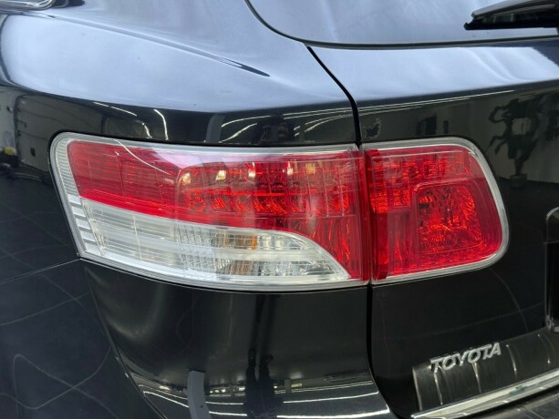 toyota-avensis-diesel-2011-big-6