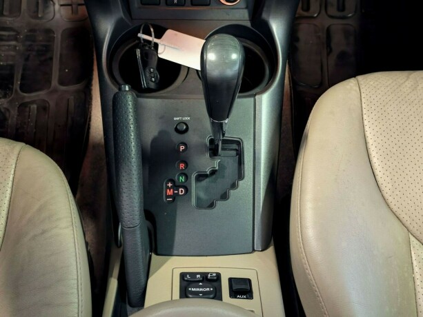 toyota-rav4-bensin-2009-big-19