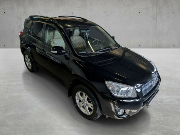 toyota-rav4-bensin-2009-big-5