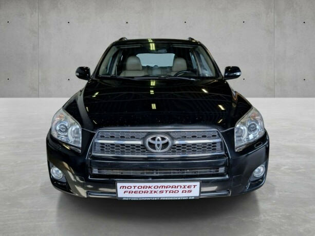 toyota-rav4-bensin-2009-big-8