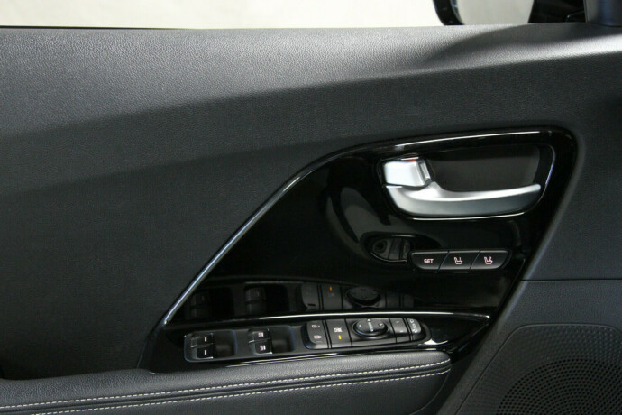 kia-e-niro-elektrisitet-2021-big-18