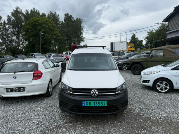 volkswagen-caddy-bensin-2017-big-1